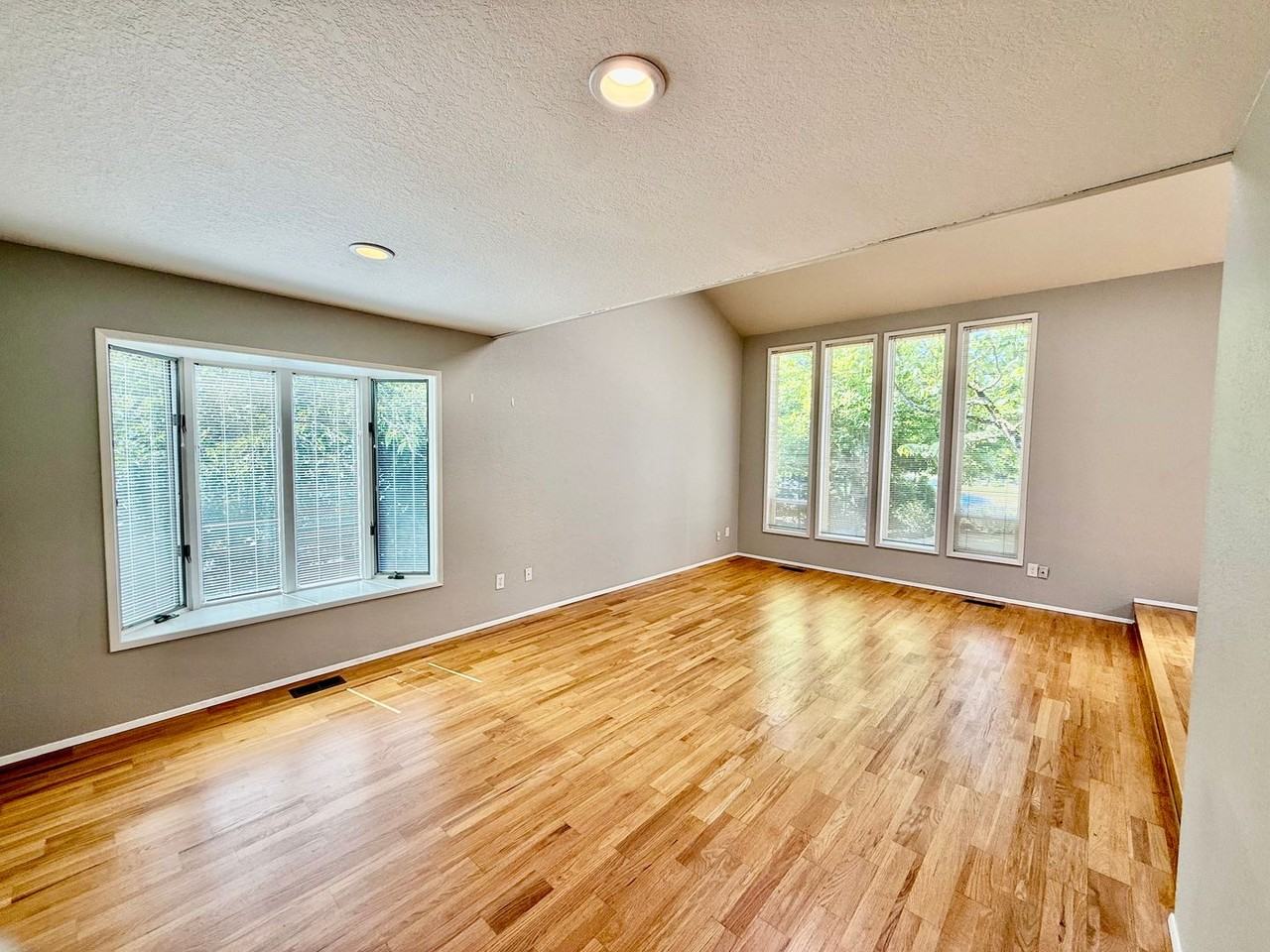 5518 151st Pl Sw - Photo 6 of 16
