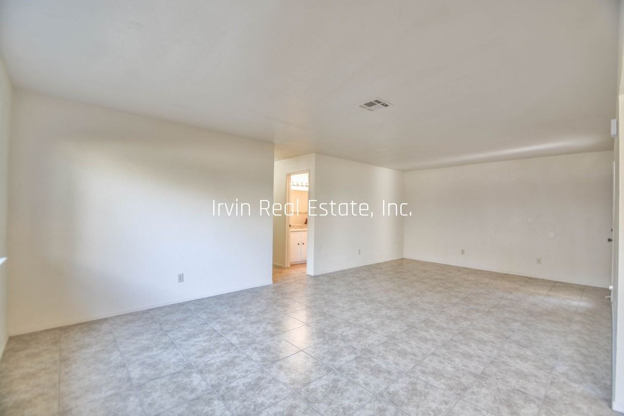 3818 Otto Dr - Photo 5 of 27