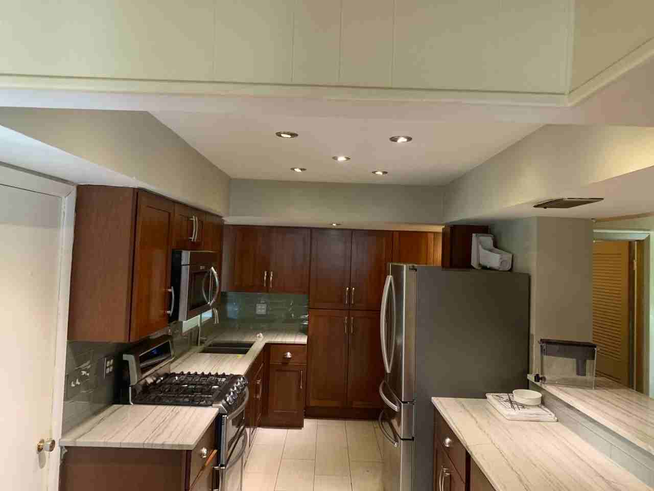 1001 Gloucester St N - Photo 5 of 8