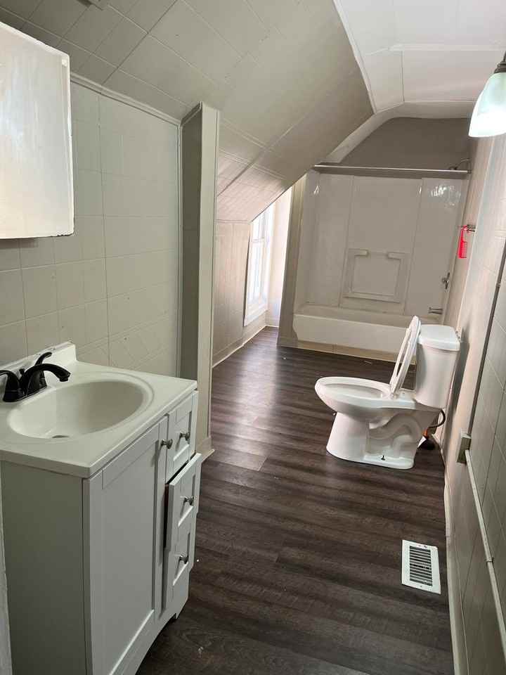 579 E 99th St - Photo 3 of 5