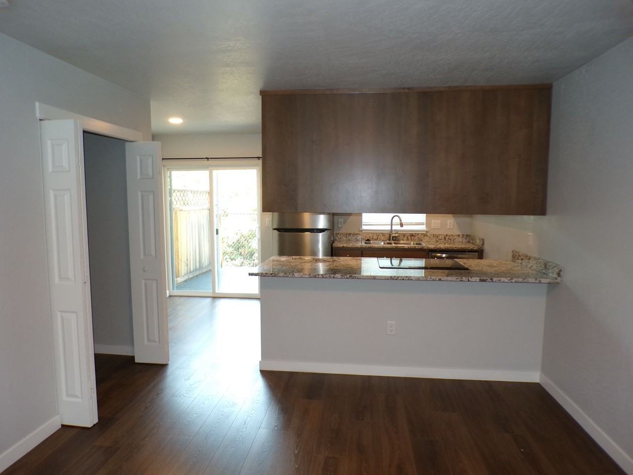 610 N Main St Apt 5d #5D - Photo 3 of 11