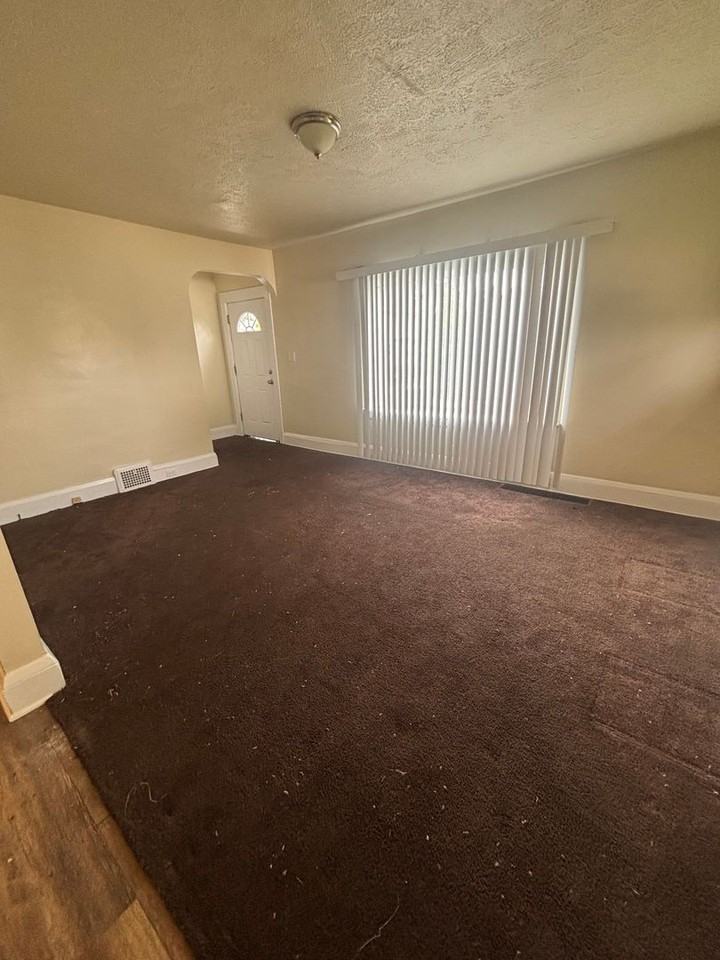 3967 E 120th St - Photo 2 of 9