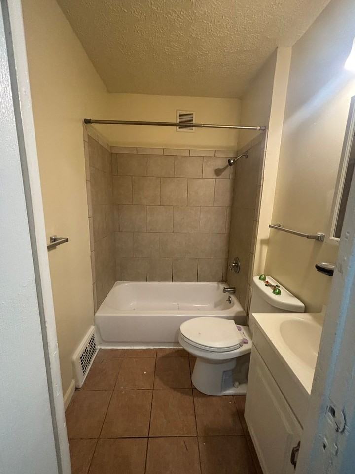 3967 E 120th St - Photo 7 of 9