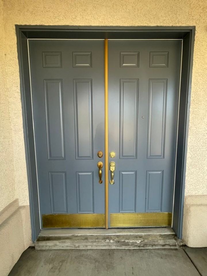 5645 Breckenridge St - Photo 3 of 40