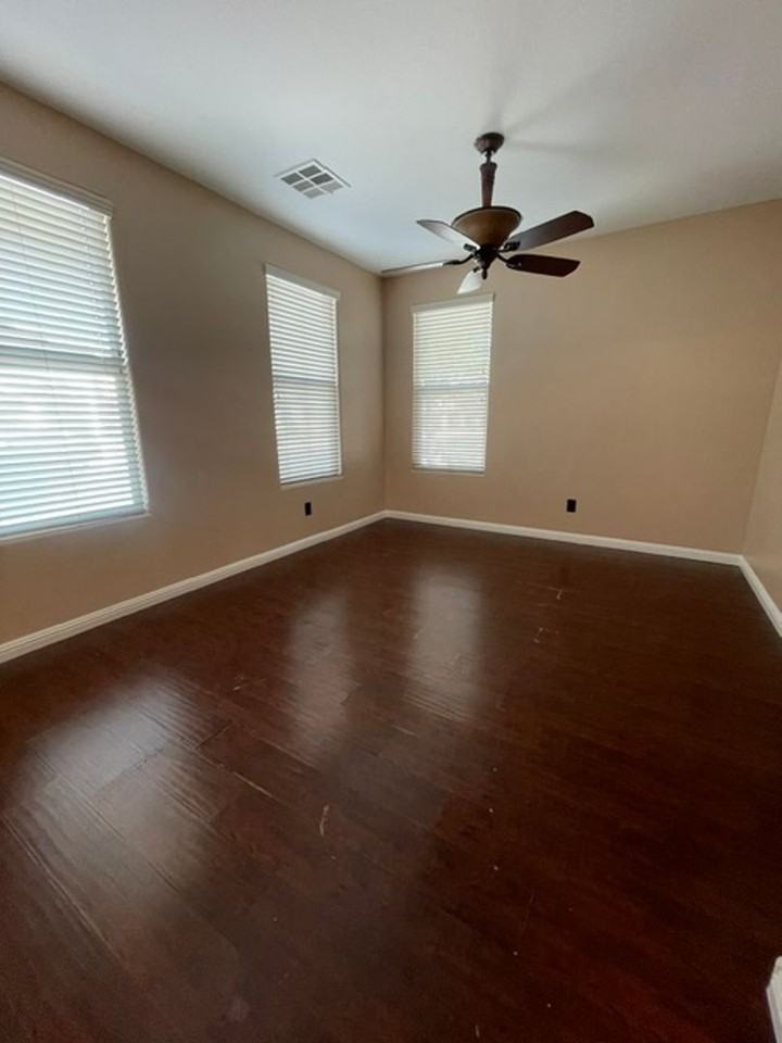 5645 Breckenridge St - Photo 6 of 40