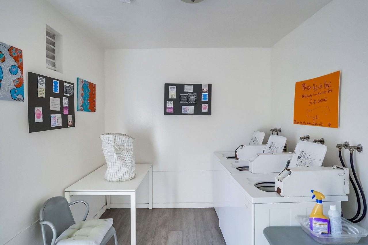 3715 W. 27th St - Photo 5 of 6