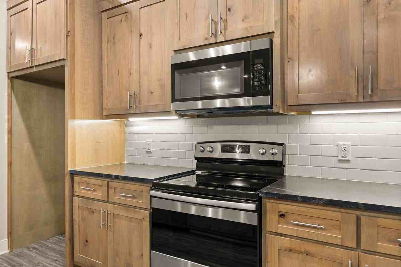 1617 Legacy Dr - Photo 3 of 20