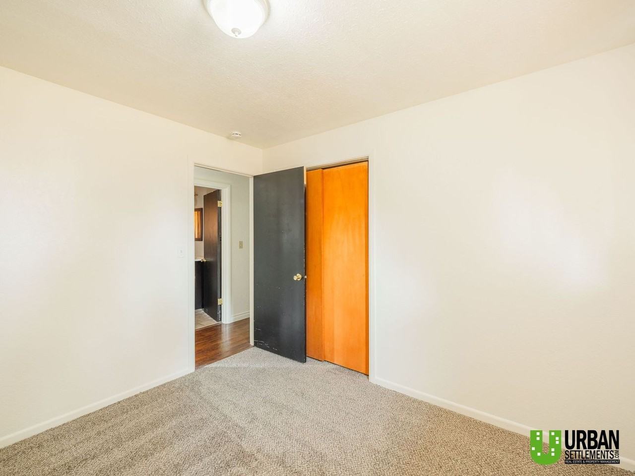 2104 N Dale Rd - Photo 7 of 26