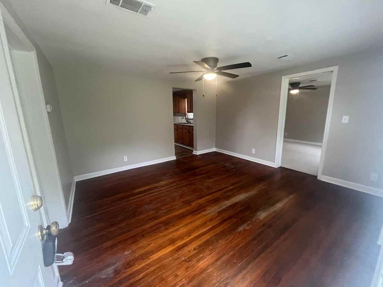 112 Adams St - Photo 2 of 11