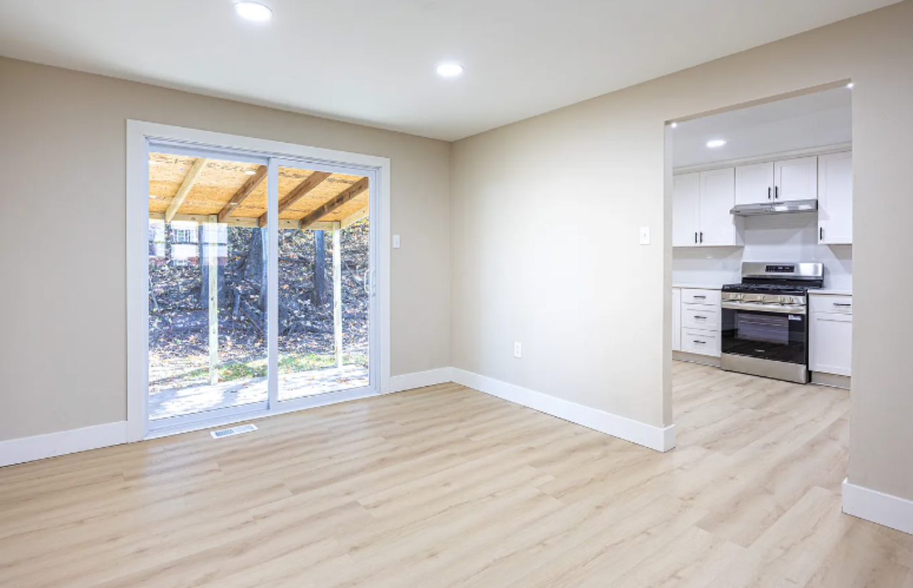 476 Fielding Dr - Photo 4 of 21