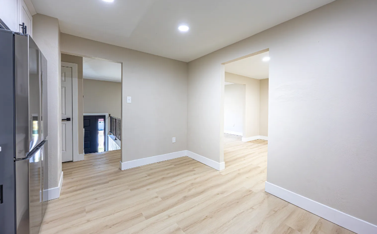 476 Fielding Dr - Photo 6 of 21