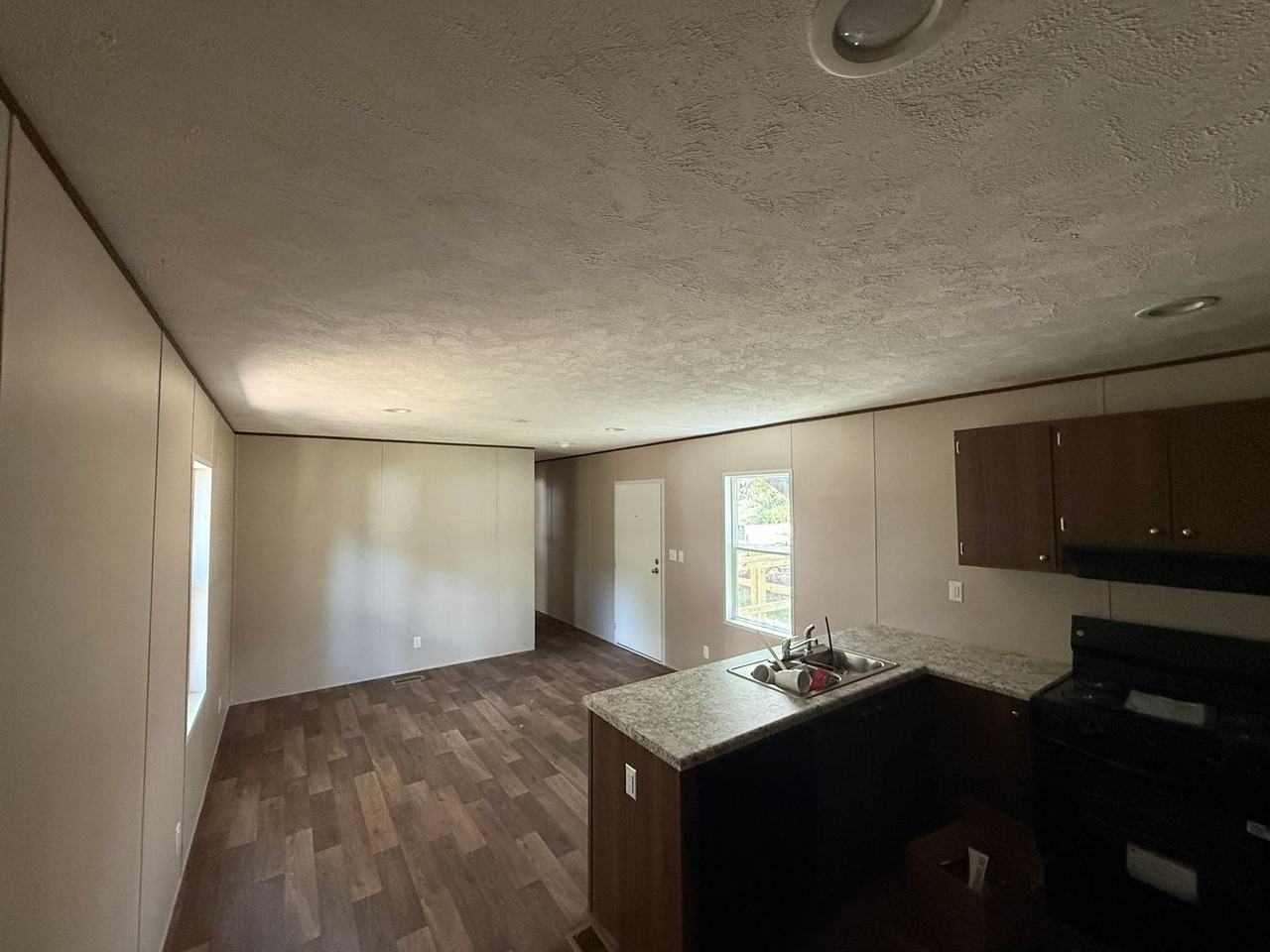 307 Quail Run St - Photo 6 of 20