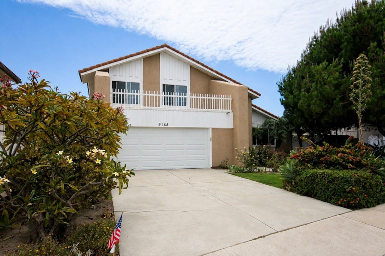 9168 Nadine River Cir - Photo 2 of 37