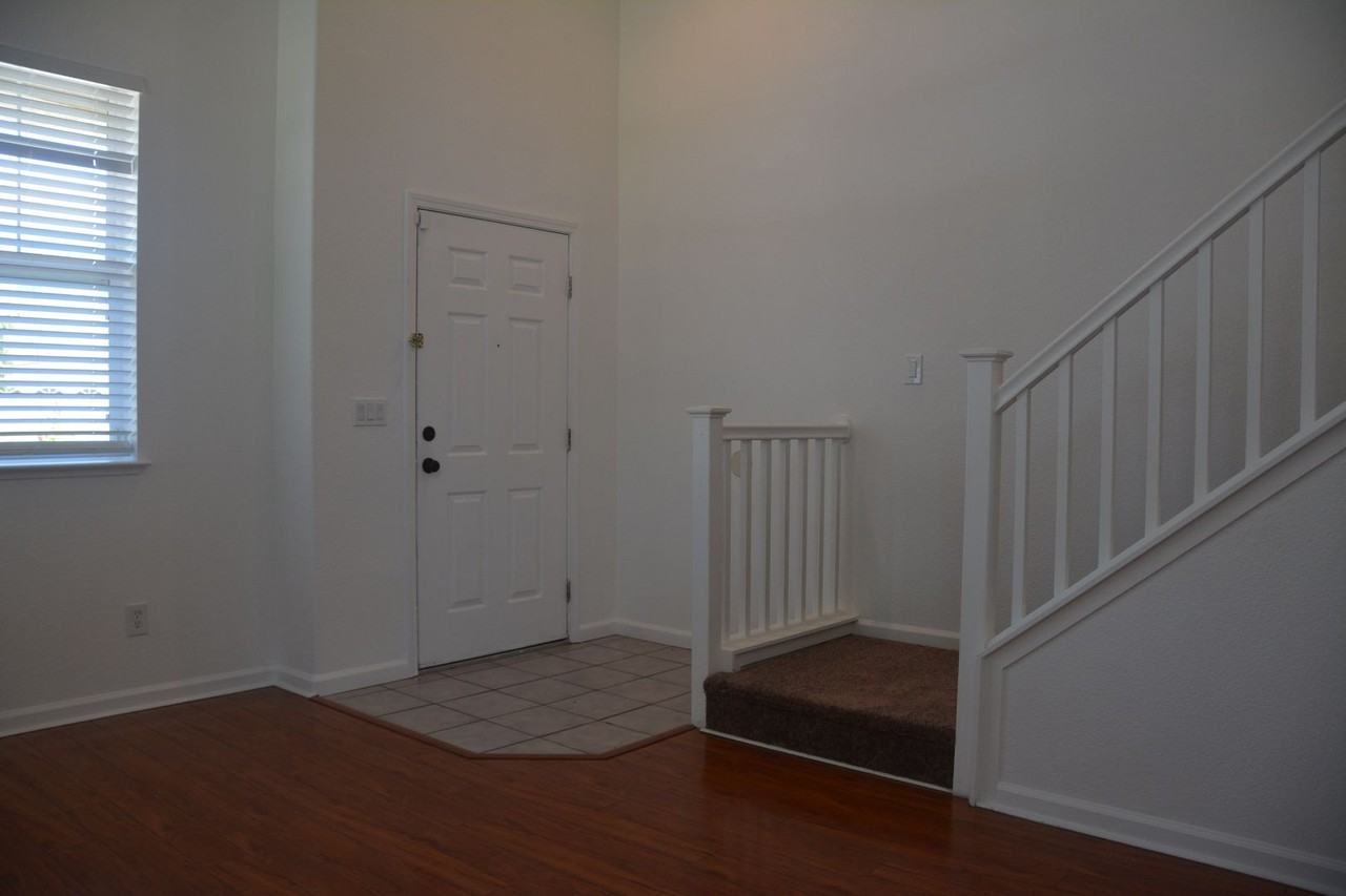 1019 Cape May Dr - Photo 3 of 47