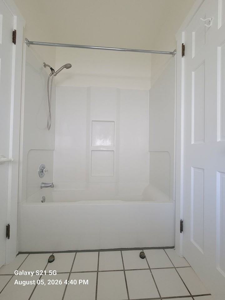 219 Beechwood Ave - Photo 5 of 21