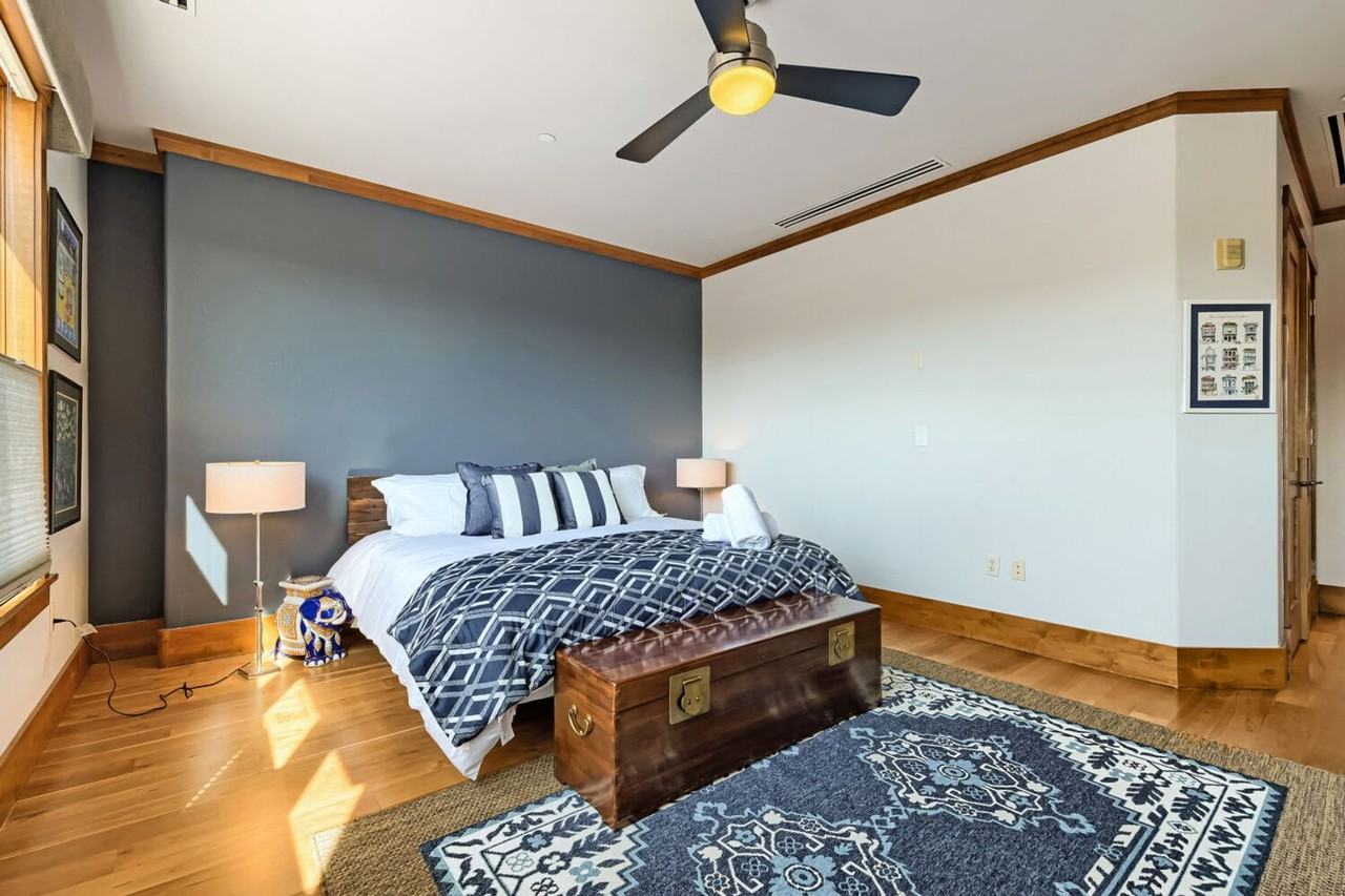 1301 Canyon Blvd #208 - Photo 3 of 28