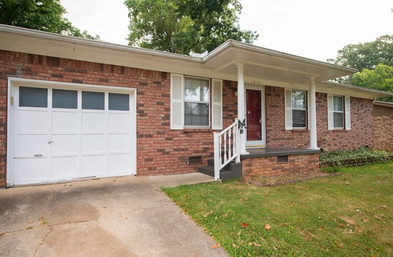 1016 Grayland Dr - Photo 2 of 23