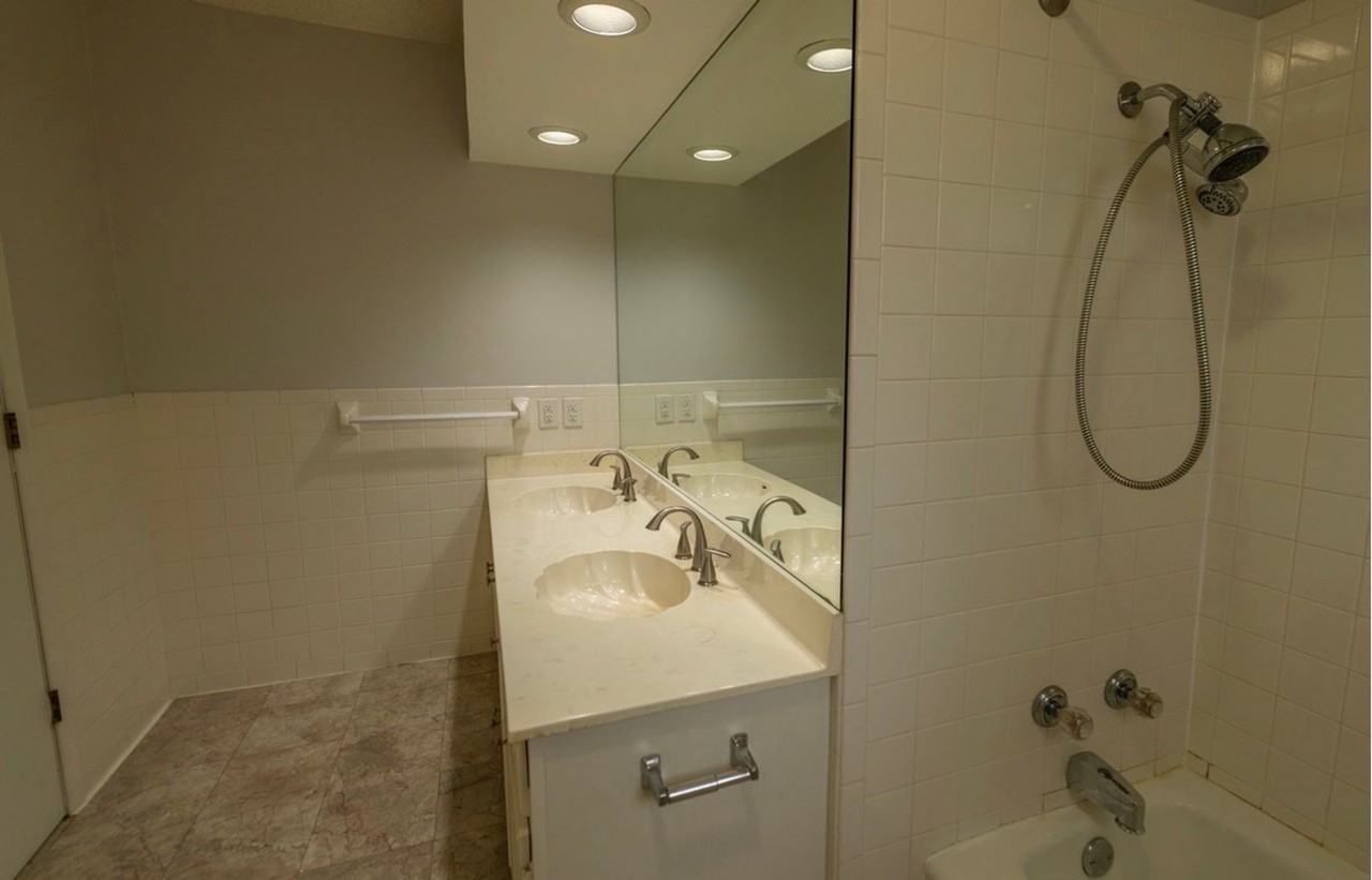 1016 Grayland Dr - Photo 5 of 23
