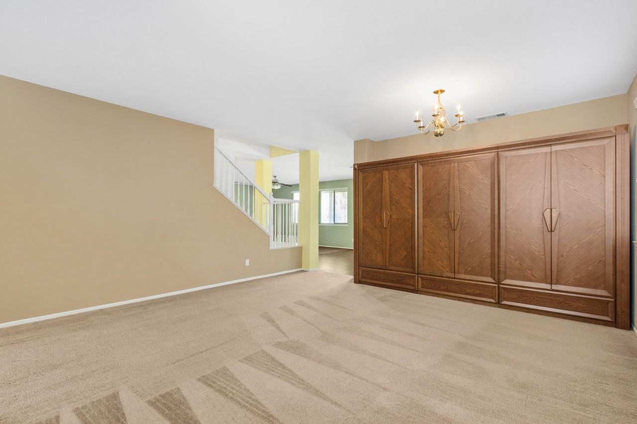 46433 Vianne Ct - Photo 5 of 33