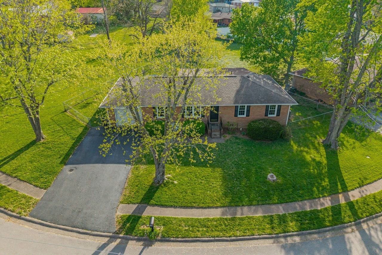 3611 Bahama Dr