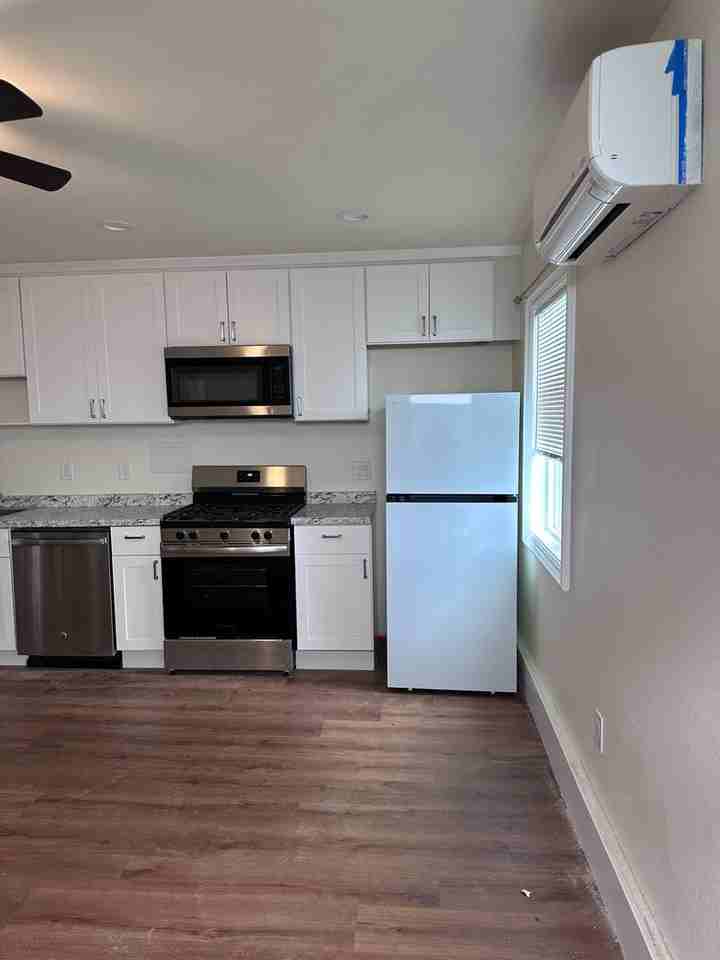 760 El Nido St - Photo 5 of 14
