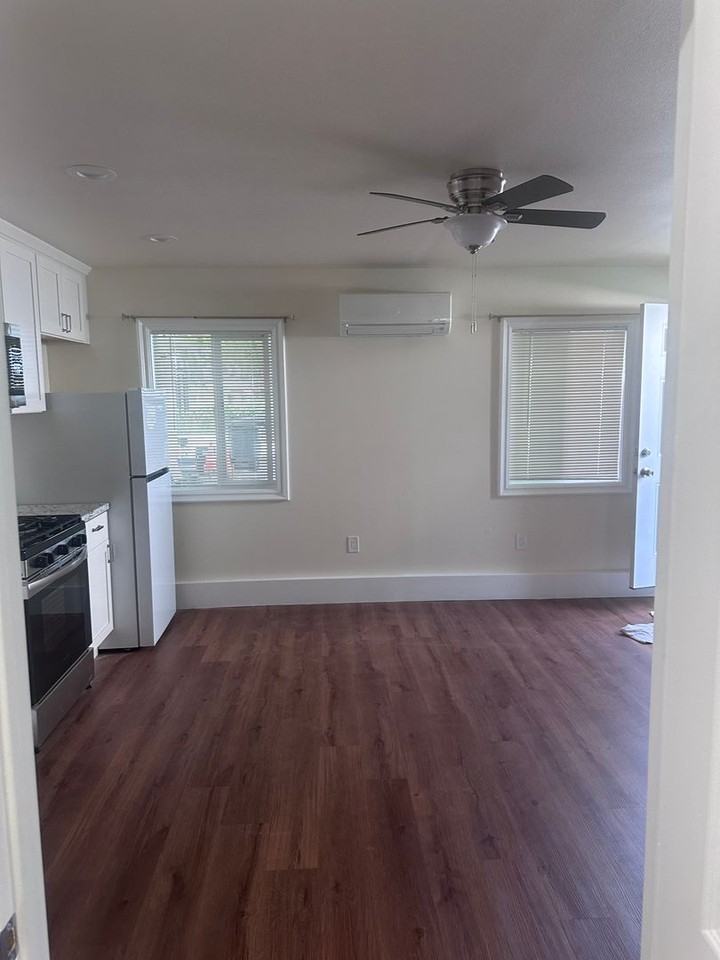 760 El Nido St - Photo 6 of 14