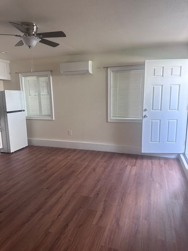 760 El Nido St - Photo 7 of 14