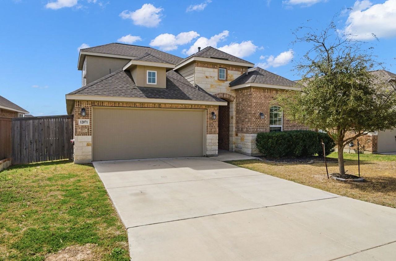 12071 Pitcher Rd - Photo 2 of 31