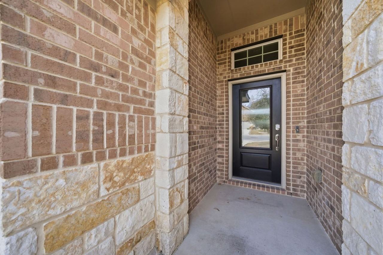 12071 Pitcher Rd - Photo 3 of 31