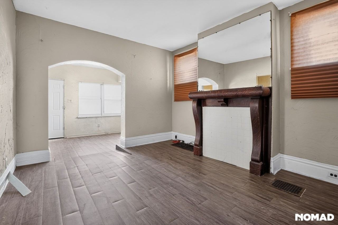 4829 Lougean Ave - Photo 4 of 26