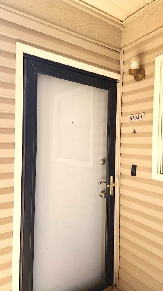 6704 N Meridian Ave #A - Photo 5 of 35