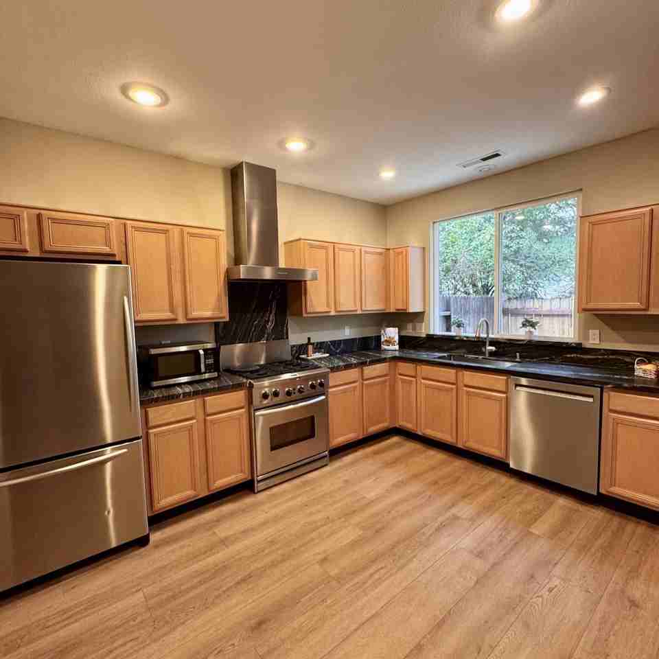 2195 Canyon Mesa Ct - Photo 3 of 15