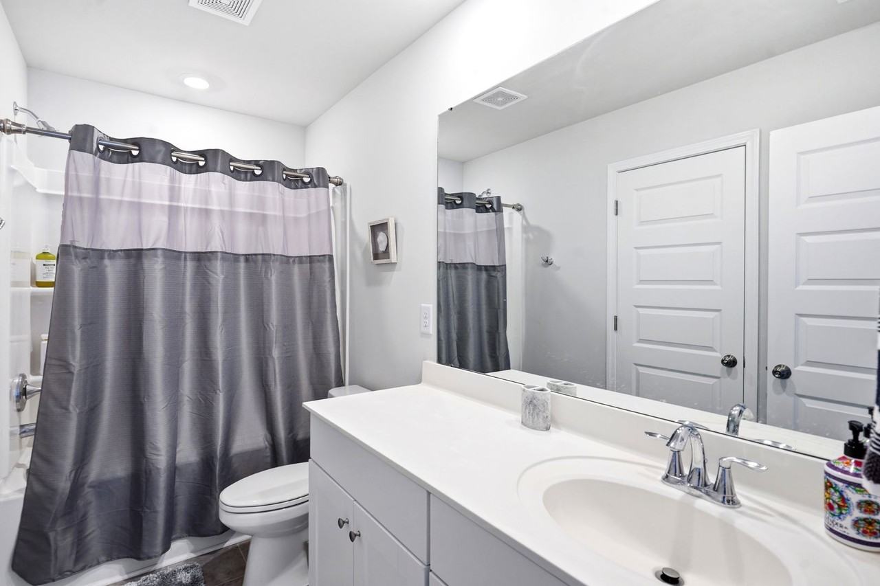 9165 Island Shore Ave - Photo 2 of 46