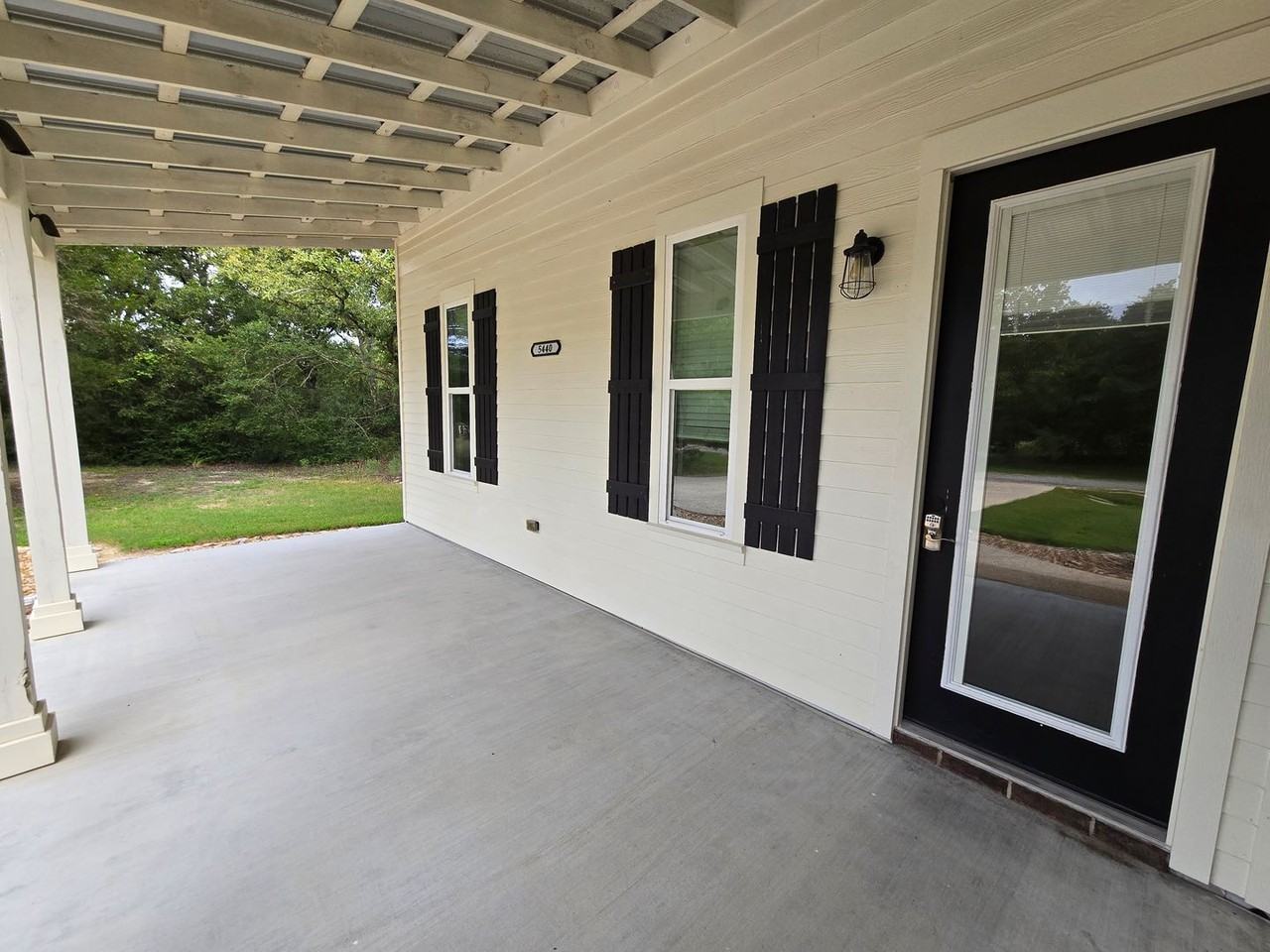 5440 Raymond Stotzer Pkwy - Photo 2 of 20