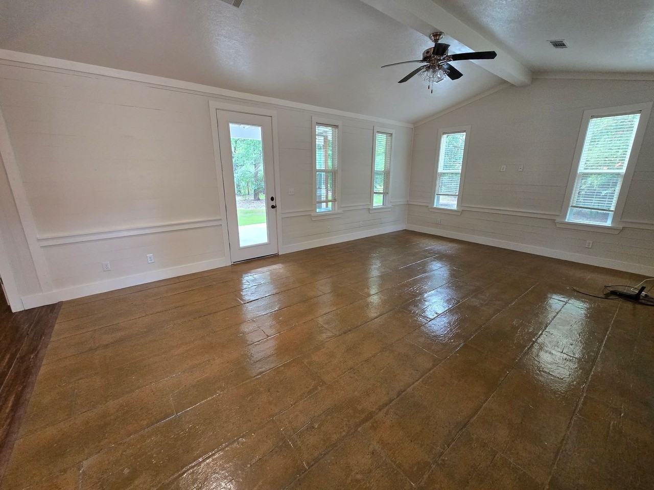 5424 Raymond Stotzer Pkwy - Photo 4 of 19