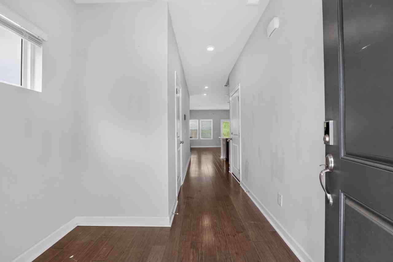 1443 Old Rivers Rd - Photo 3 of 13