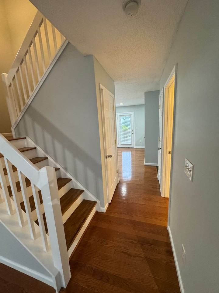 1422 Founders Way - Photo 4 of 26