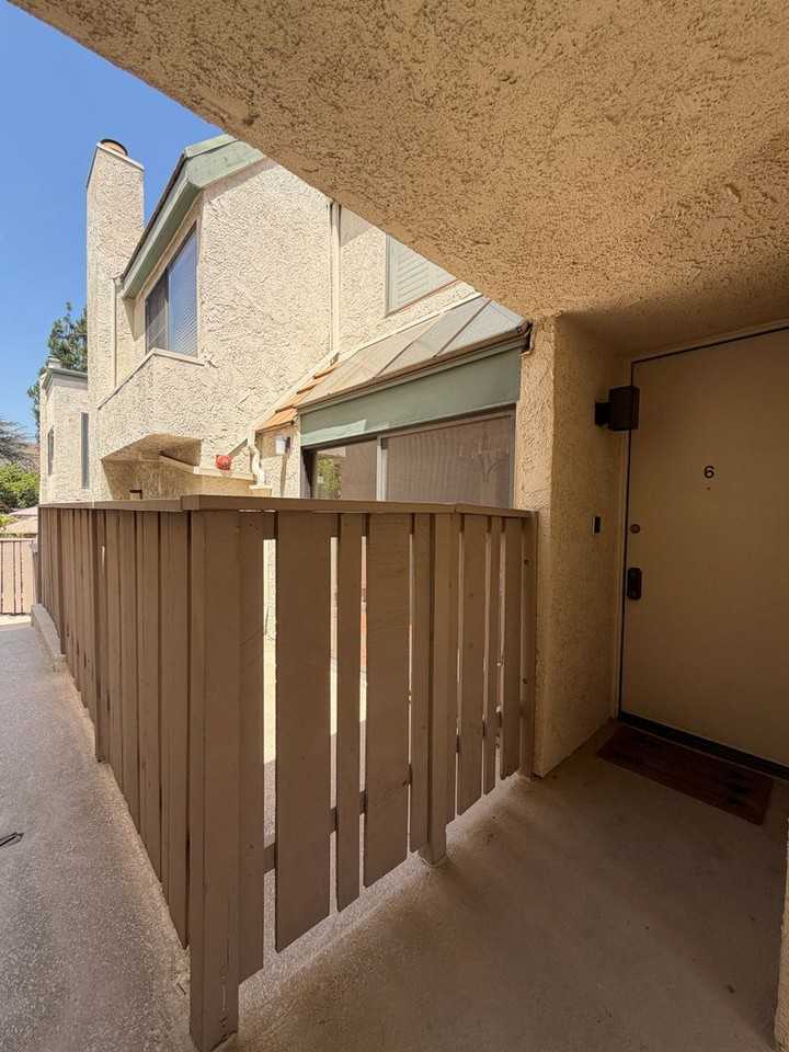 1734 N Verdugo Rd #6 - Photo 3 of 39