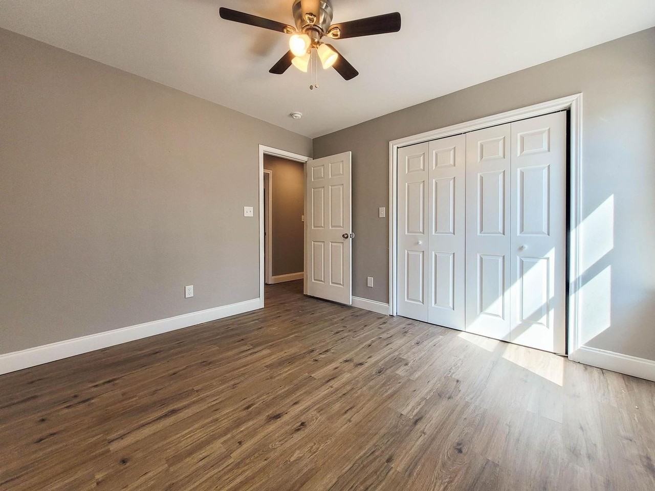 616 E 17th Ave - Photo 5 of 11
