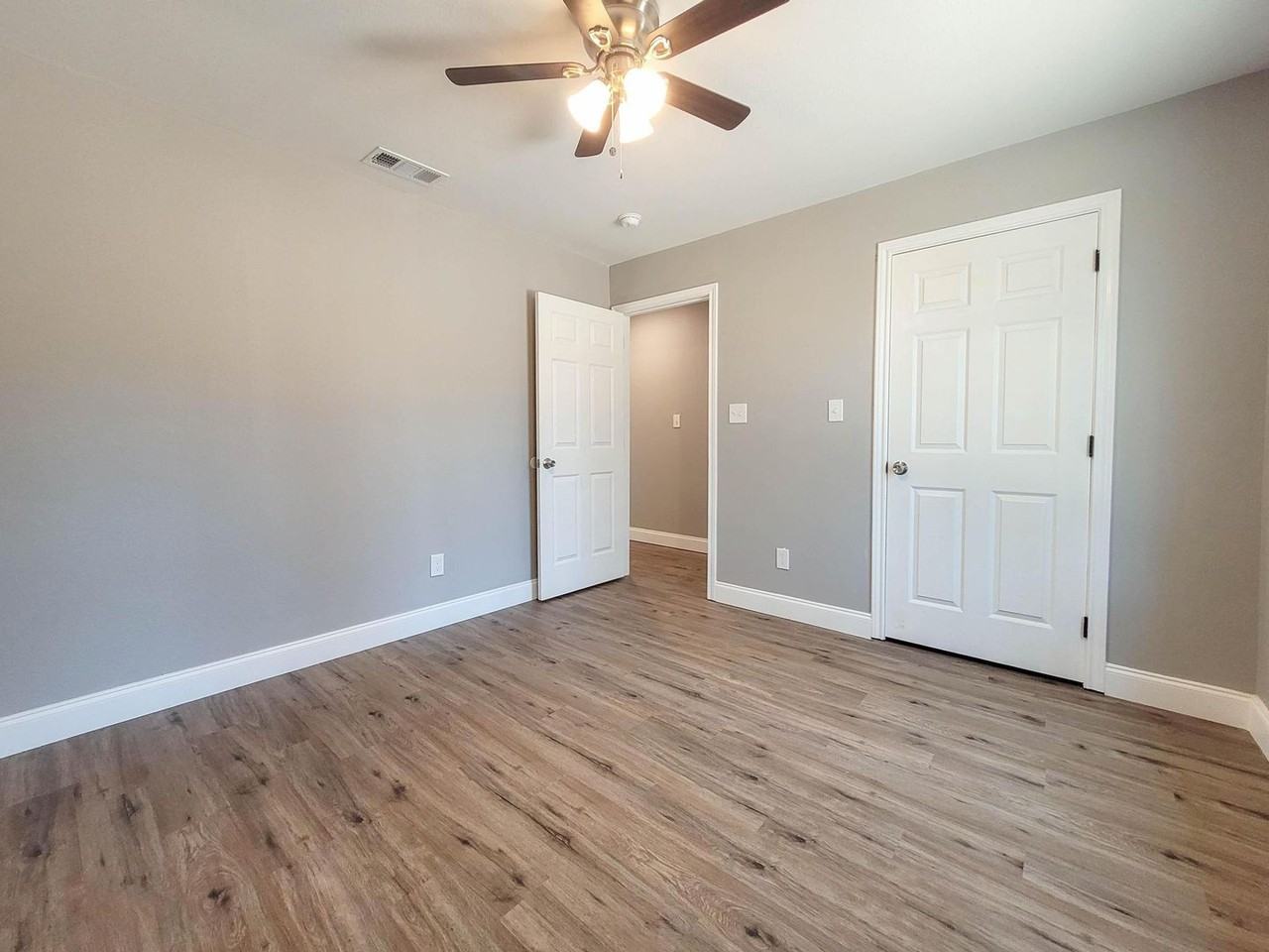 616 E 17th Ave - Photo 7 of 11