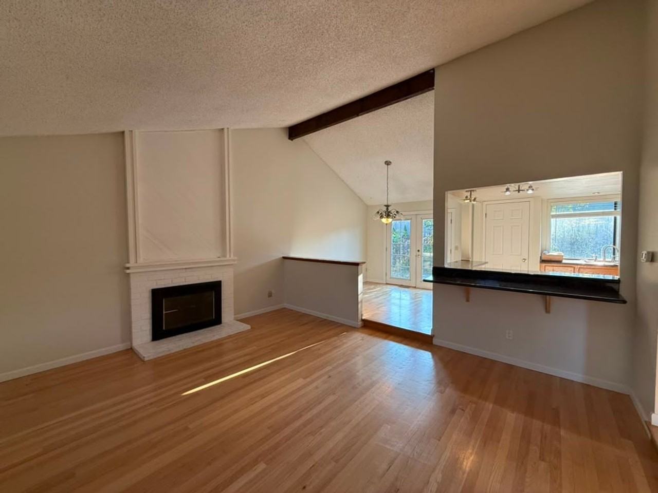 5401 154th Ave Ne - Photo 4 of 31