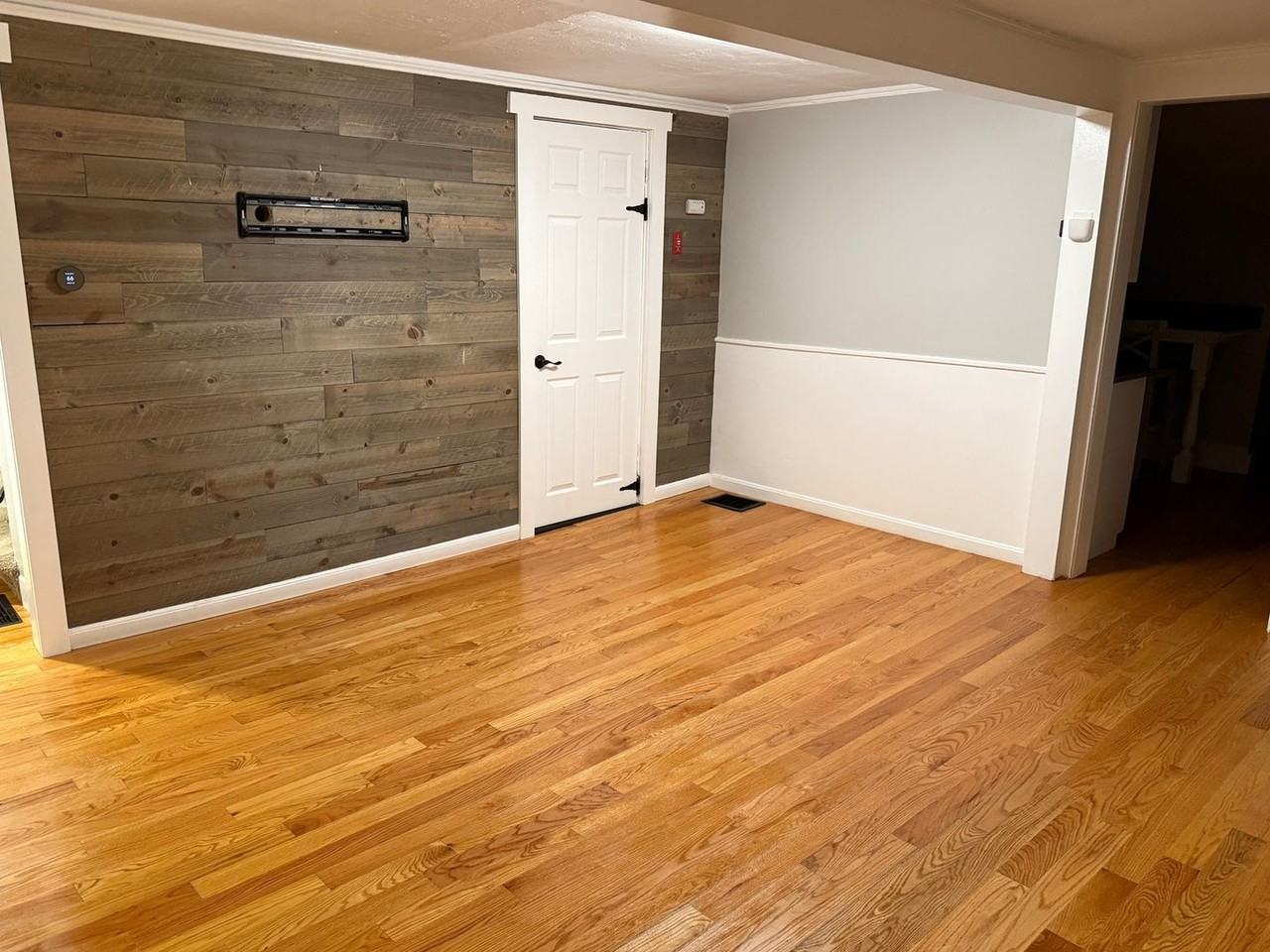 18 Cliff St - Photo 2 of 19