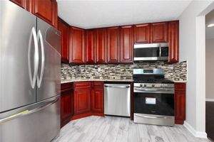 featured image of 155 Darwin Ln