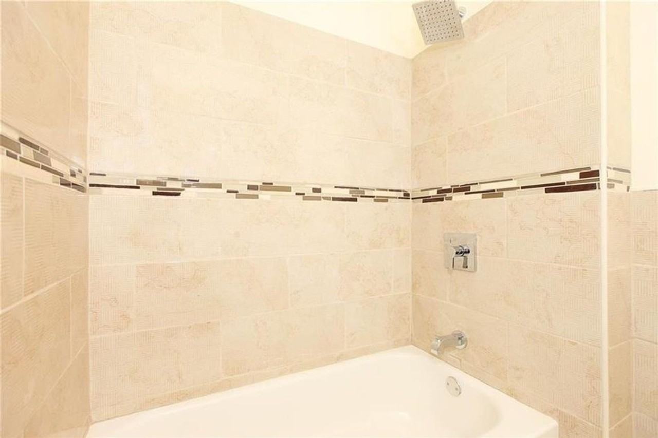 155 Darwin Ln - Photo 4 of 30