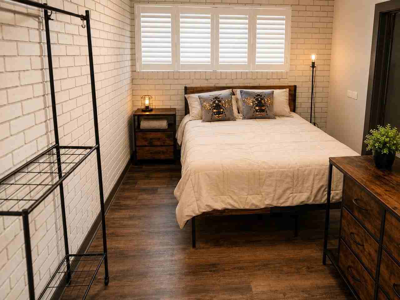1504 Main St - Photo 3 of 4