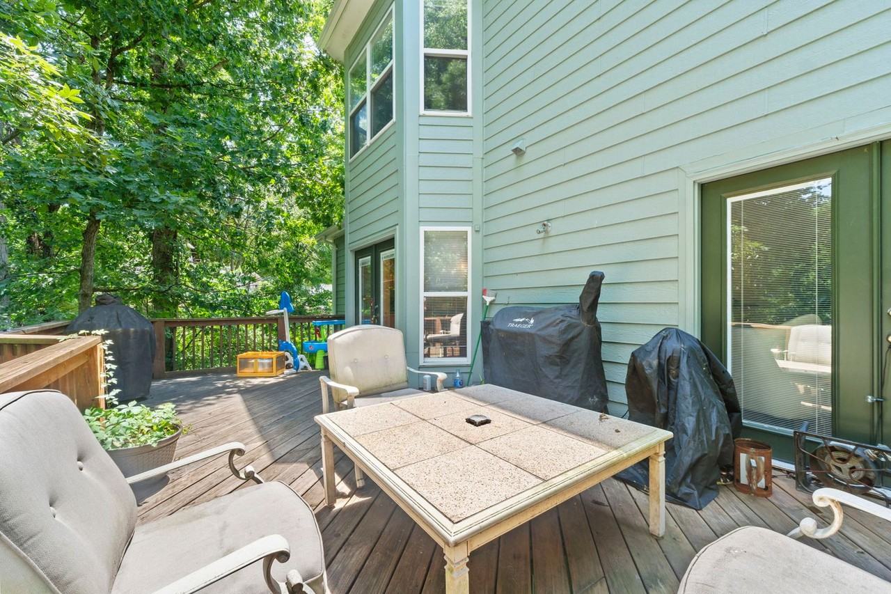 16611 Highland Summit Dr - Photo 6 of 48