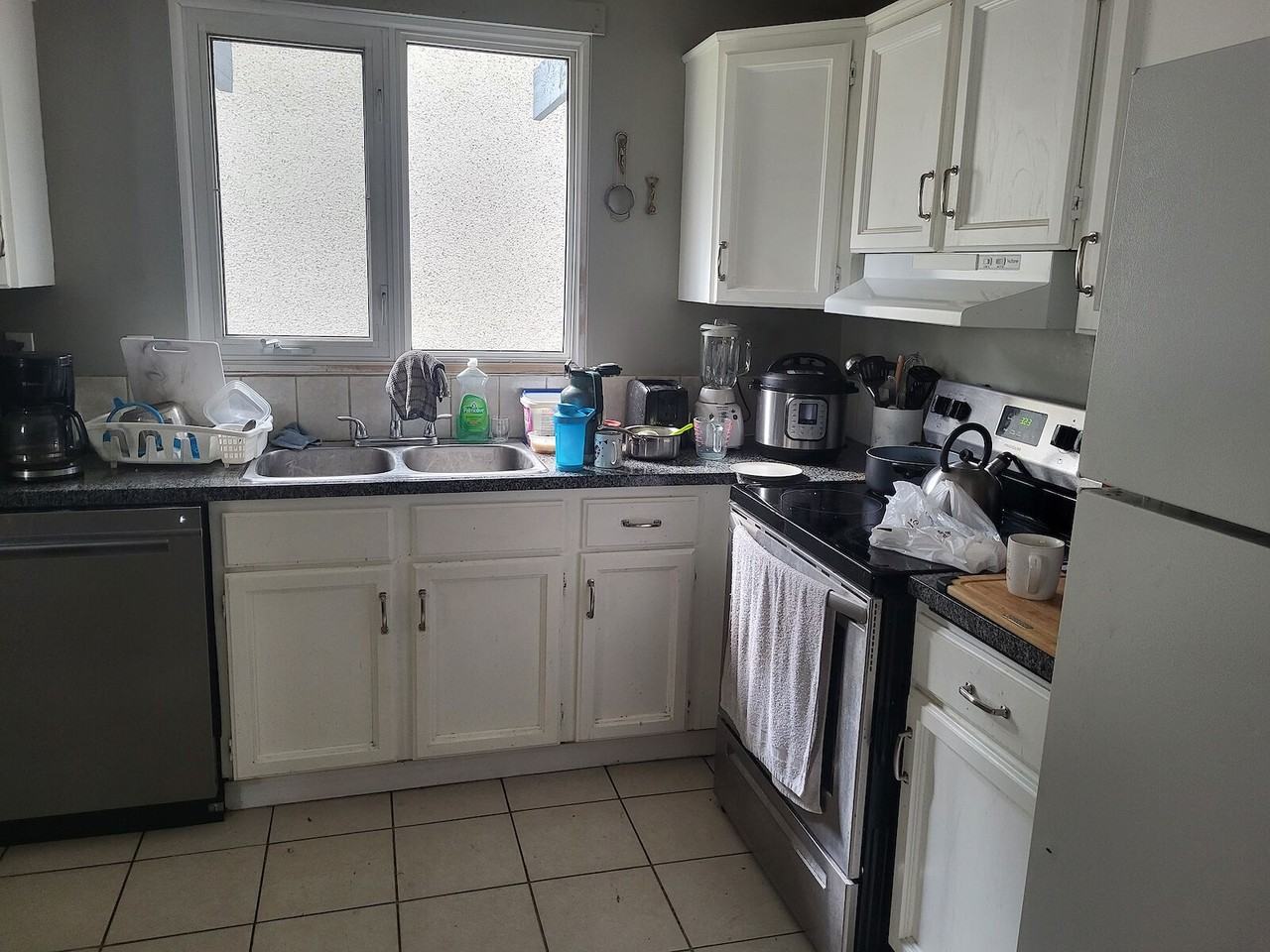 4216 -4216 8 Ave Se - Photo 6 of 8