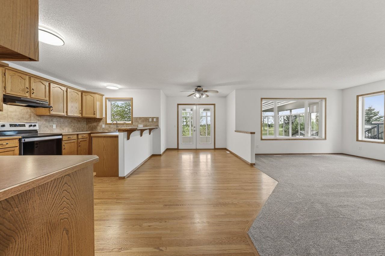 111 Hillview Rd - Photo 4 of 39