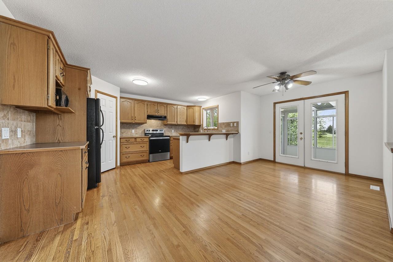 111 Hillview Rd - Photo 5 of 39