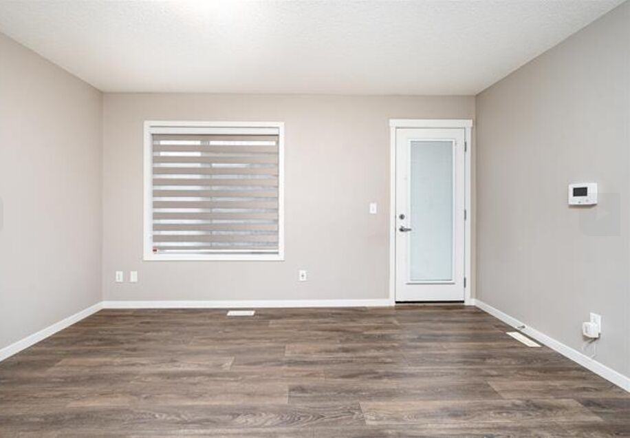 17254 9a Ave Sw - Photo 6 of 21